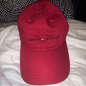 Tommy Hilfiger hat with adjustable strap